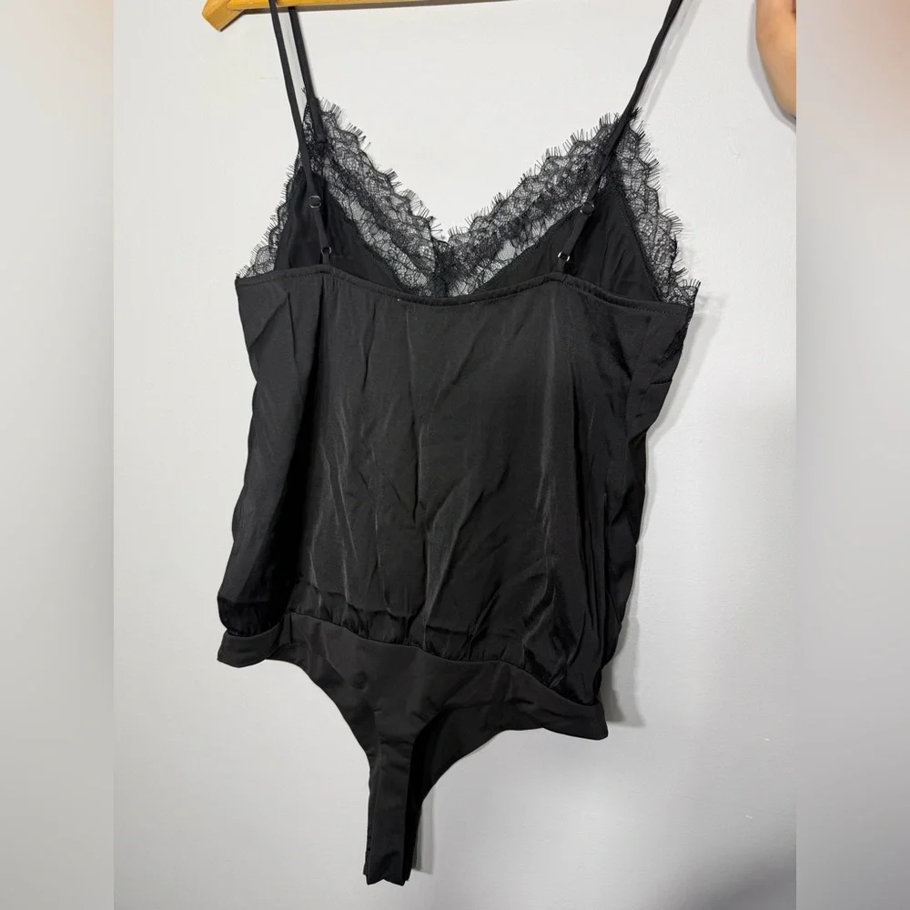 ASTR THE LABEL Black Lace Trim Bodysuit Size Large